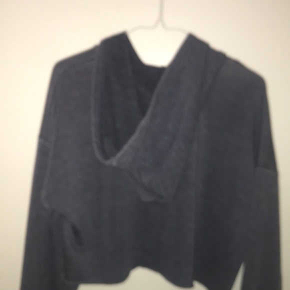 cropped hoodie - Picture 3 of 3